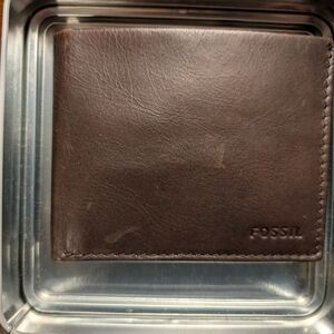 Fossil Men's Brown Leather Wallet